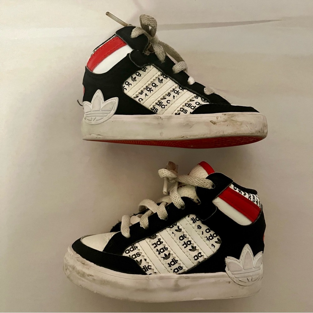 Adidas Hard Court Hi Toddler Boys Black and White Sneakers with Red Accents